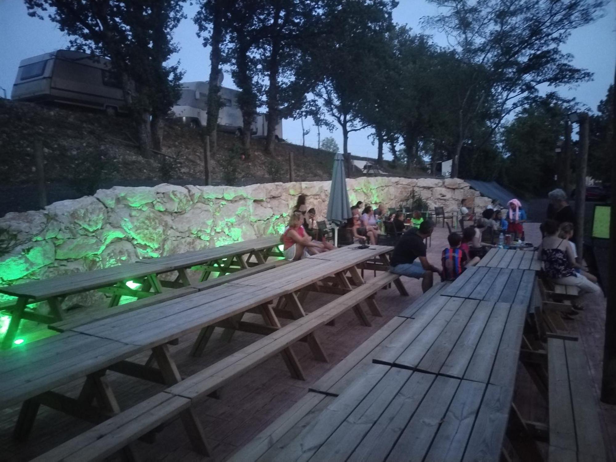 Camping Nature Le Valenty Mobil-Home-Dordogne Panoramique Clim Piscine Soturac 外观 照片